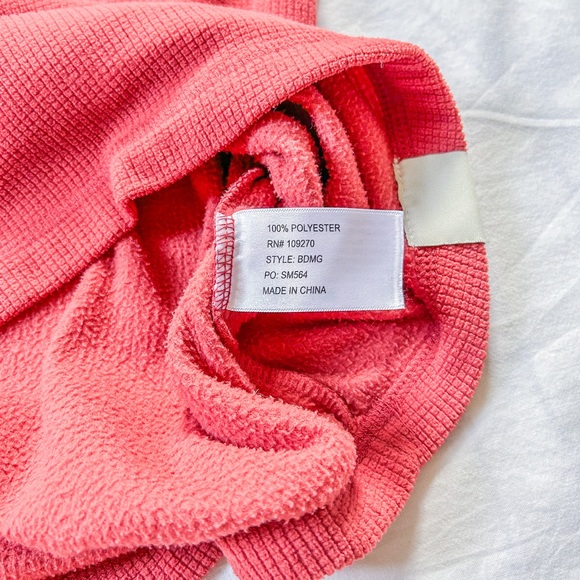 The Black Dog Quarter Zip (Size: S) - Picture 5 of 12